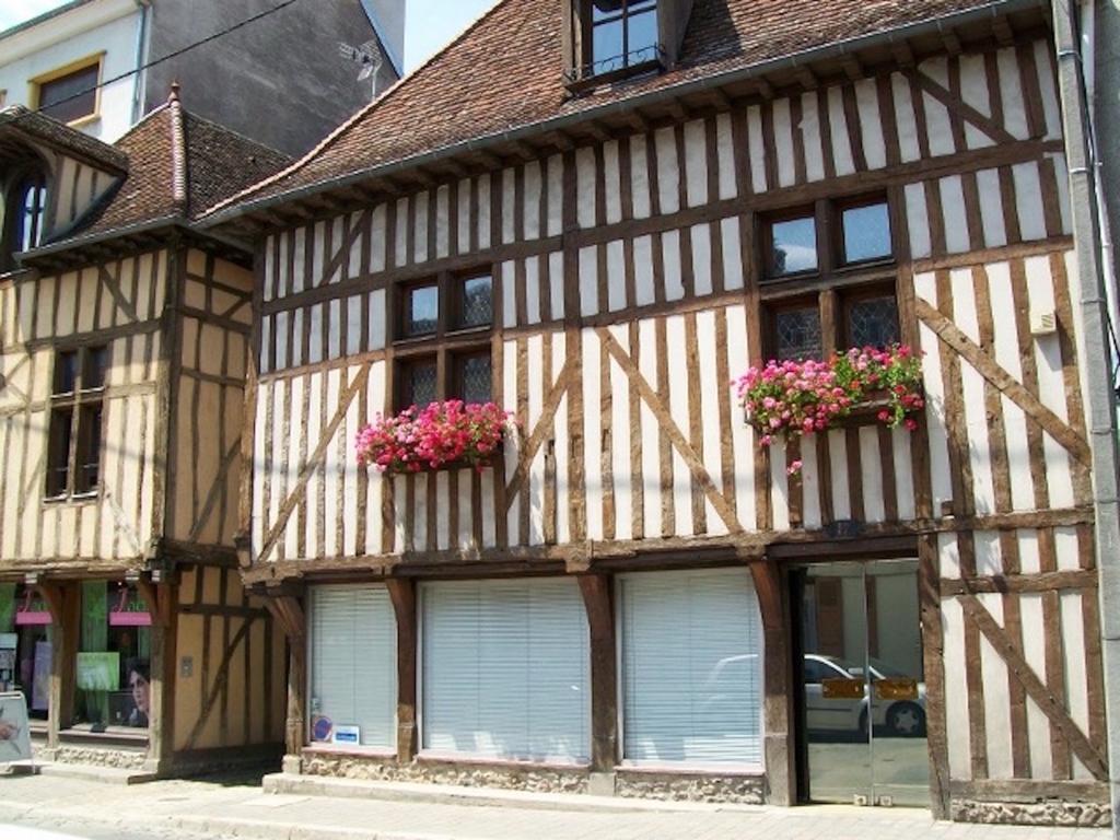 Le Clos Saint Nizier Troyes - Cathedrale- Parking - Wifi Kültér fotó